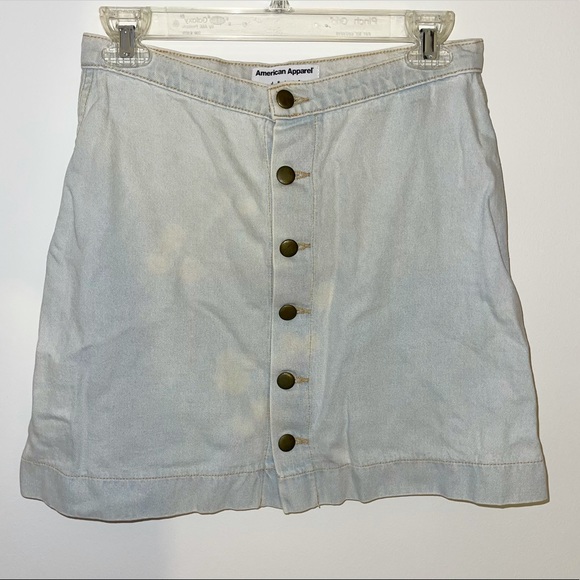 American Apparel Light Wash Denim Skirt. Medium - Picture 3 of 5